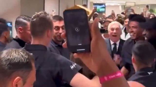 Ancelotti como nunca o viu nos festejos do Real Madrid