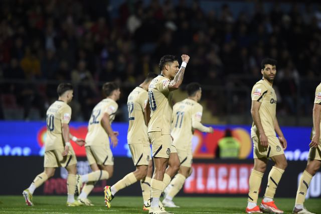 O dragão tomou posse numa noite triste (crónica)
