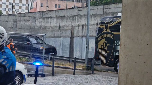 Portimonense chega a Alvalade