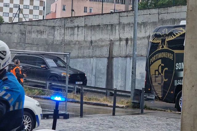 Portimonense chega a Alvalade