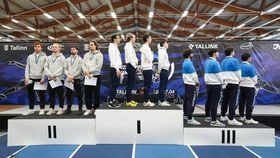 Recusaram virar-se para bandeira de Israel e foram expulsos da equipa olímipica