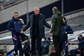 Mourinho e Solskjaer num Tottenham-Manchester United em abril de 2021
