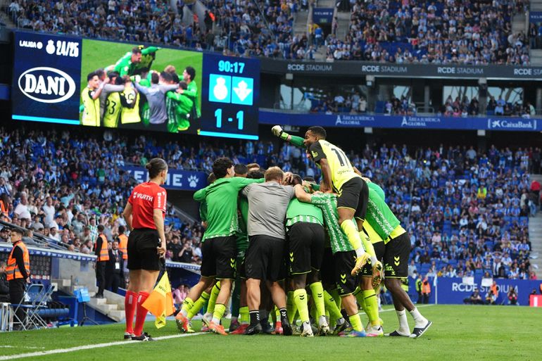 Nas asas de Antony, Betis voa a pensar na UEFA Champions League