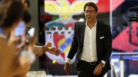 Benfica: Rui Costa dá os parabéns aos juniores
