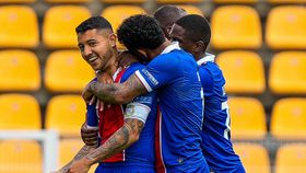 Alverca vence Paços e sonha (casa vez mais) com a subida
