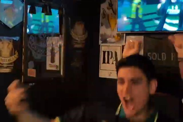 Sporting: veja a festa dos jogadores de futsal em França ao golo de Quaresma