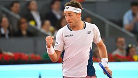Casper Ruud com alegria a 1000 em Madrid
