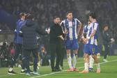 Bednarek e Gabri Veiga foram dois dos jogadores que exibiram as suas melhores versões - Foto: Catarina Morais/KAPTA+