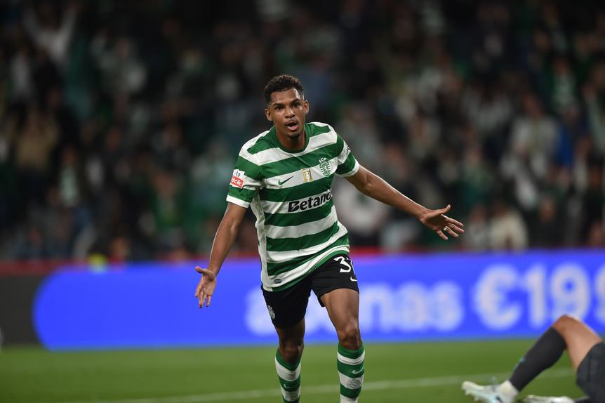 Luís Guilherme festeja golo marcado ao V. Guimarães - Foto: Miguel Nunes