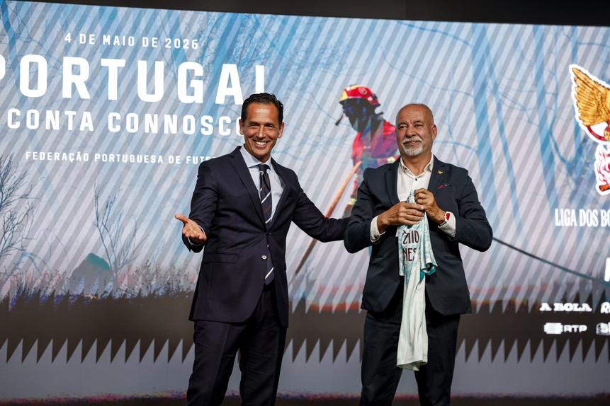 Pedro Proença, presidente da FPF, e António Nunes, presidente da a Liga dos Bombeiros Portugueses