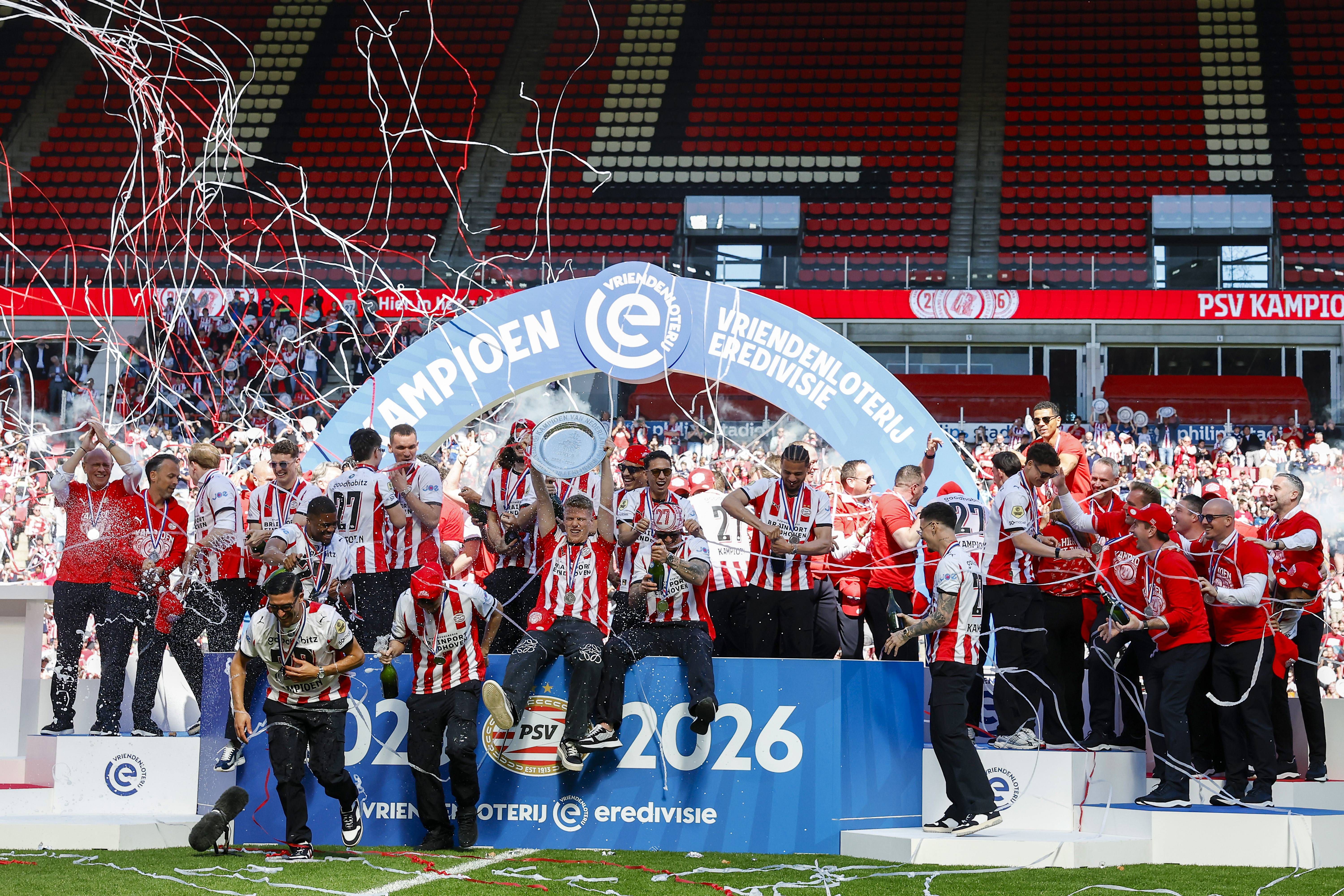 PSV sagrou-se tricampeão neerlandês em 2025/26