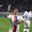 Afonso Moreira a festejar um golo do Lyon na vitória frente ao Rennes (4-2)