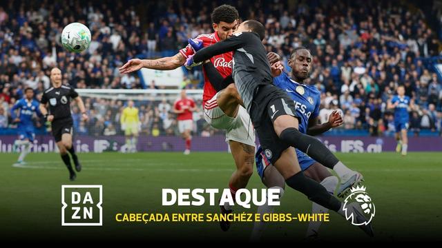 Choque arrepiante: Gibbs-White e Sánchez saem de campo a sangrar
