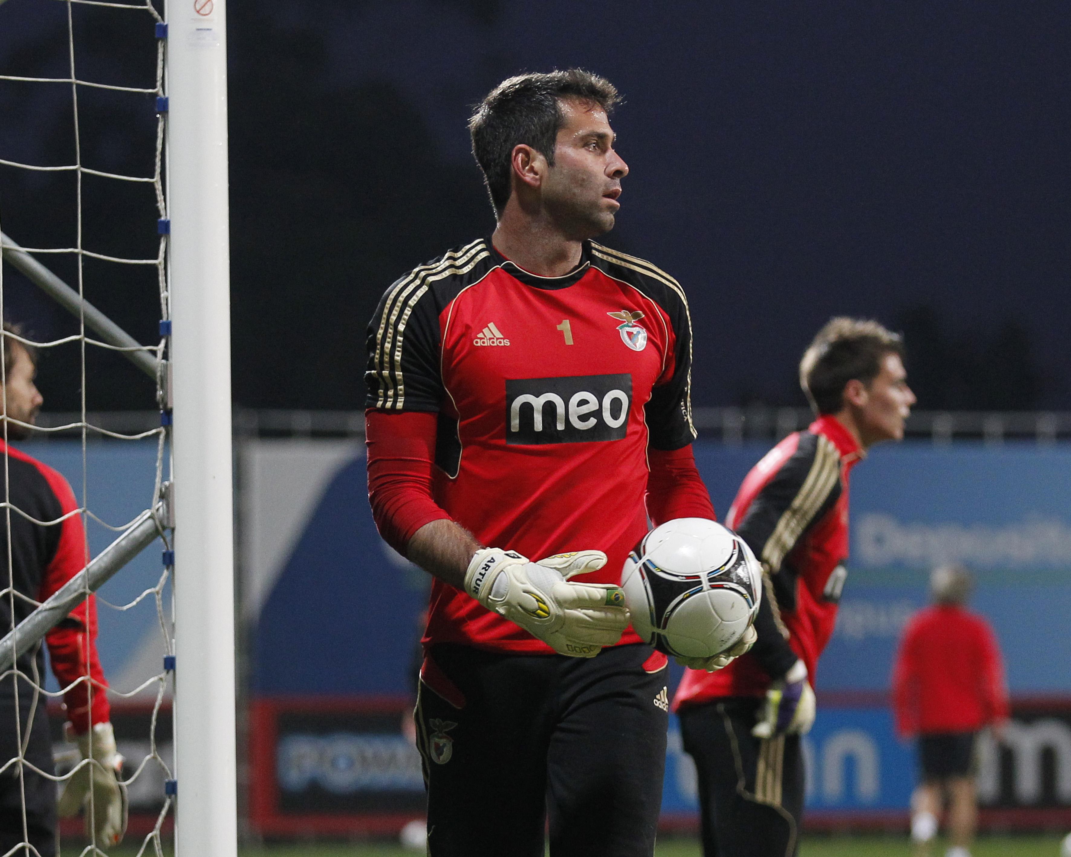 Artur Moraes trocou o SC Braga pelo Benfica em 2011/12 (deixou a Luz em 2014/15) - Foto: A BOLA/Rui Raimundo
