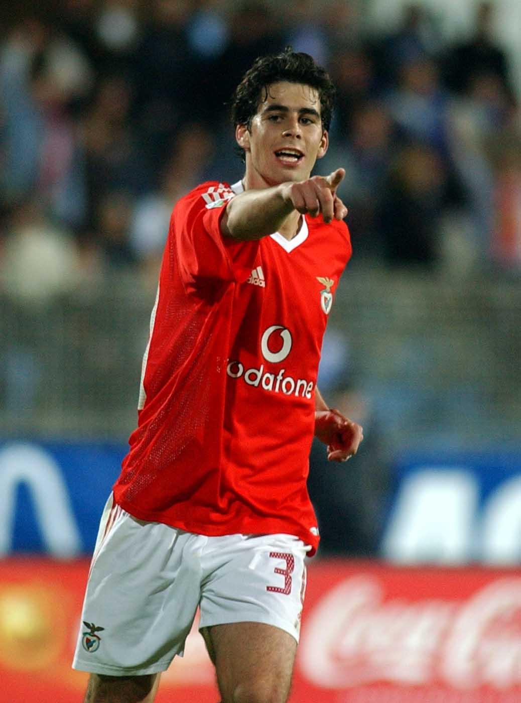Tiago rumou ao Benfica em janeiro de 2002 e representou o emblema da Luz durante duas épocas e meia - Foto: A BOLA/Sérgio Miguel Santos