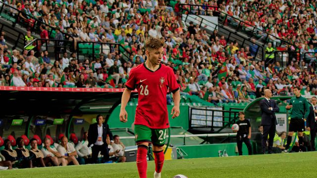 Roberto Martínez destaca Chico Conceição e João Neves: «Seleção precisa de sangue novo»