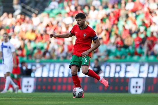 VÍDEO: Rúben Dias faz o primeiro golo contra Finlândia