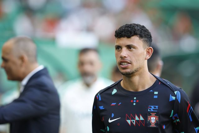 «Matheus Nunes traz outras coisas ao meio-campo»