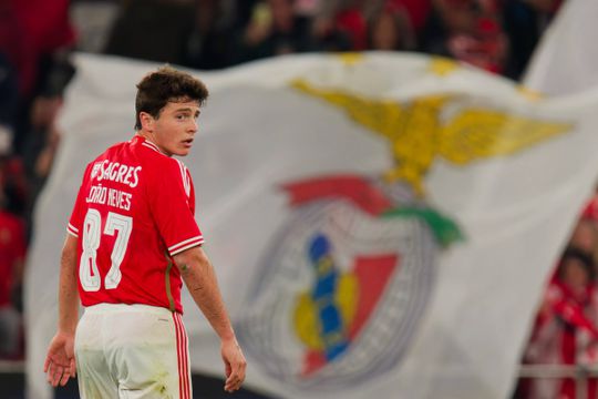 Benfica recusa duas ofertas por João Neves mas sabe que vão chegar mais