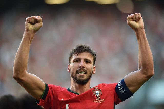 Rúben Dias: «Dores de cabeça são bom sinal»