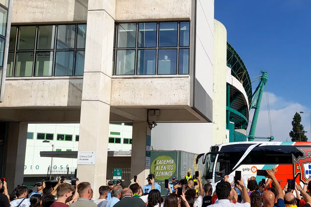 Chegada do autocarro da Seleção Nacional a Alvalade