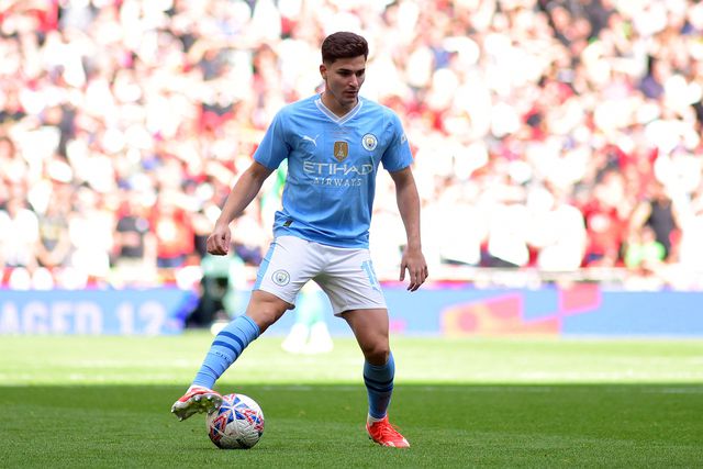 Julian Álvarez colocado na rota do Atlético de Madrid