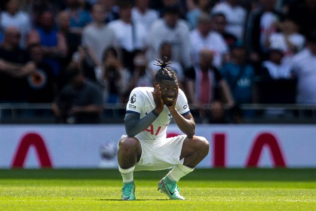 Jogador do Tottenham atacado com gás pimenta e assaltado à porta de hotel em Cannes