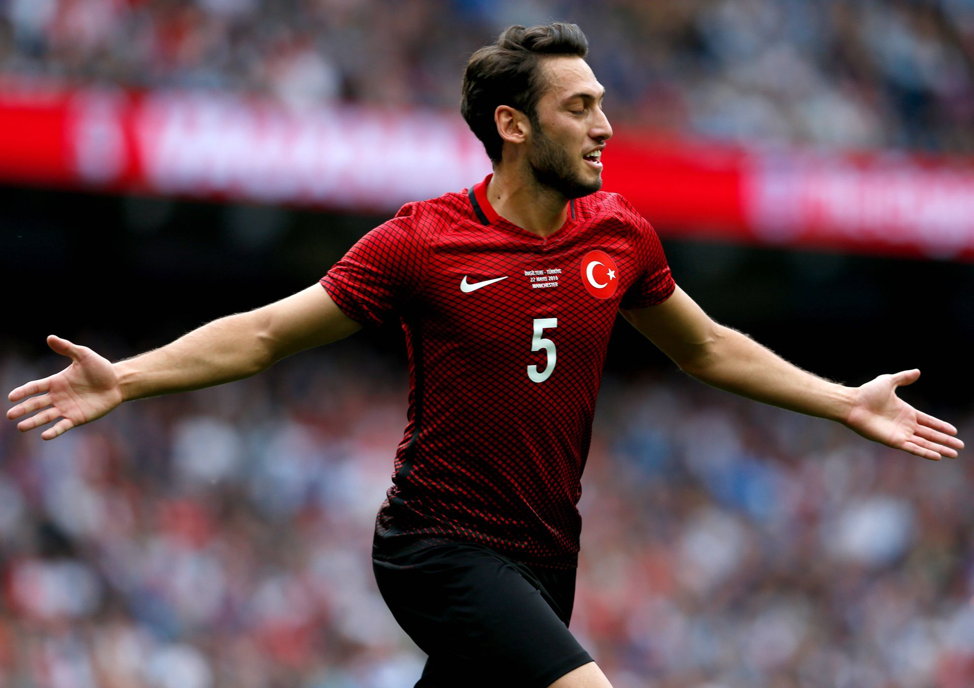 Logo 10. Hakan Calhanoglu