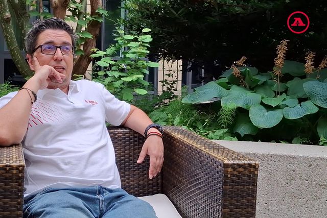 O encontro de Inaya com Ronaldo, contado pelo jornalista que o promoveu