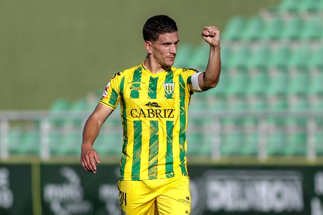 Tondela despede-se do capitão