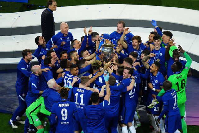 Jogadores do Chelsea a celebrarem a conquista da UEFA Champions League no Porto