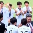 Vídeo: jogadoras norte-coreanas em lágrimas ao conhecerem Kim Jong-un