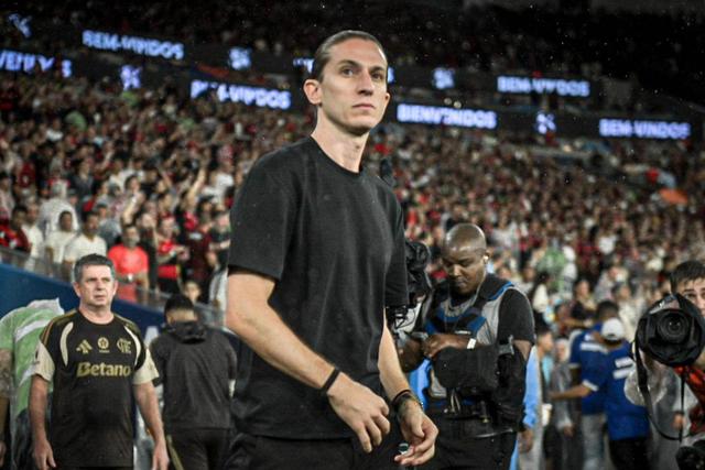 Filipe Luís, treinador brasileiro ex-Flamengo