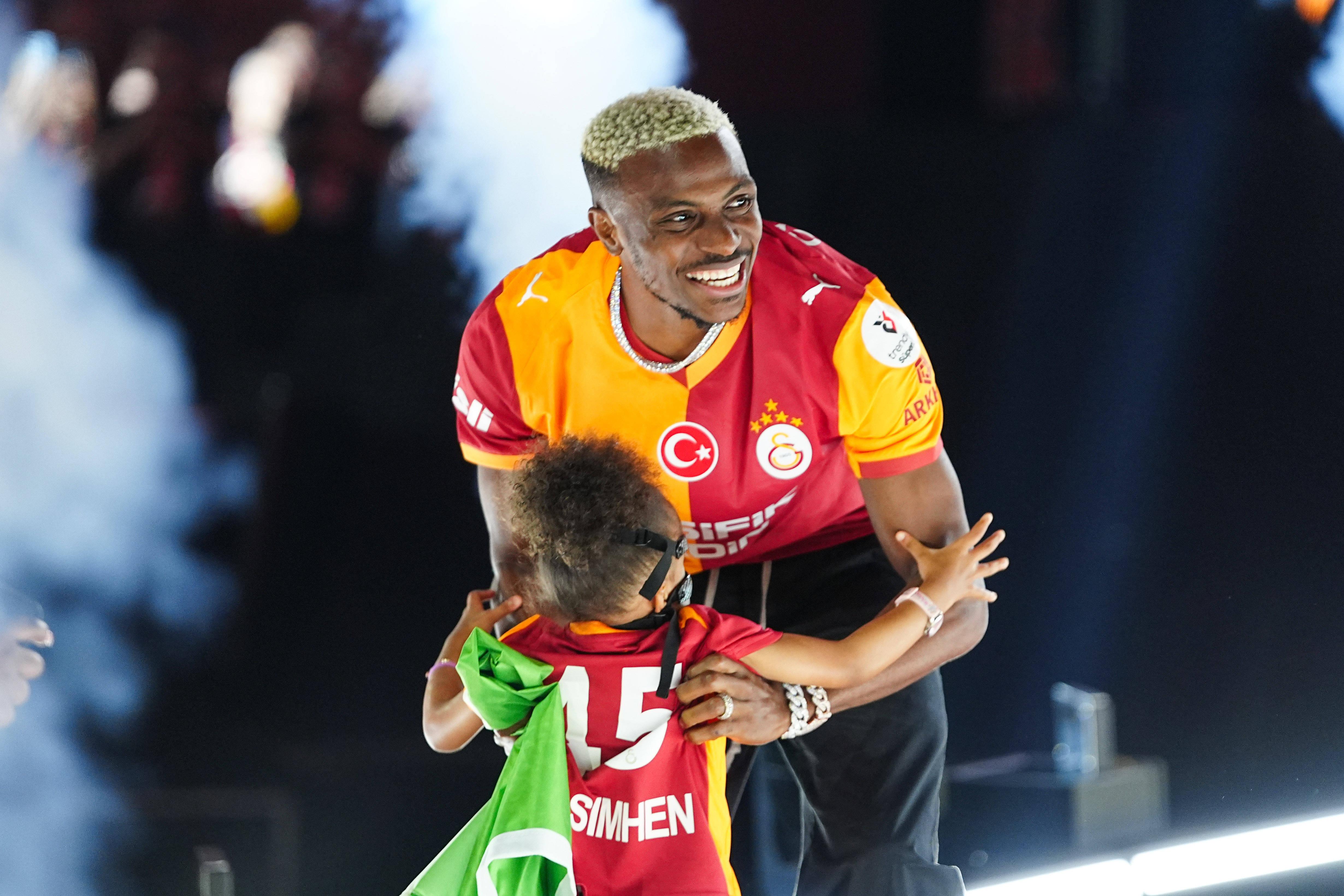 Victor Osimhen, do Galatasaray, tem valor de mercado de 75 milhões de euros - Foto: Imago