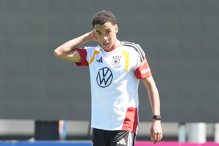 Jamal Musiala, do Bayern, tem valor de mercado de 100 milhões de euros - Foto: Imago