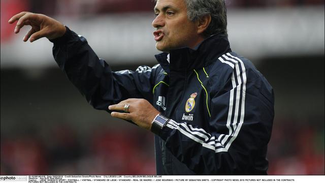 «Não entendo por que não me deixam treinar Portugal quando no Real não vou ter quase nada para fazer», disse Mourinho, que queria orientar a Seleção em particulares, em 2010, durante as férias - Foto: Imago
