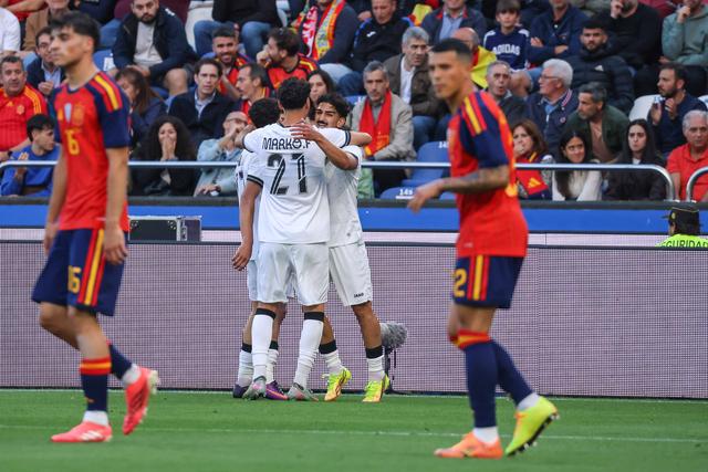Doski marcou o golo que deu o saboroso empate ao Iraque frente a Espanha - FOTO: Imago