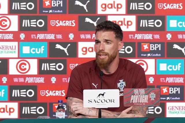 José Sá: «Esta é uma boa bola para o Bruno Fernandes»