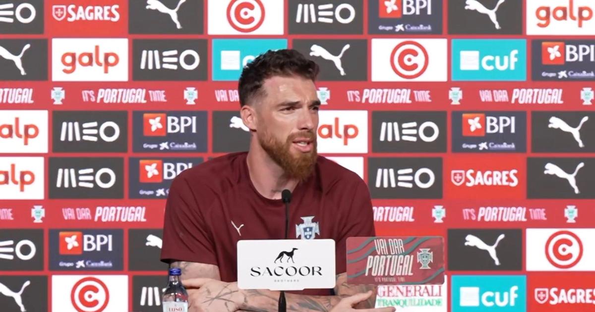 José Sá recorda episódio do Euro 2024: «Não, não tenho treinado as placagens...»