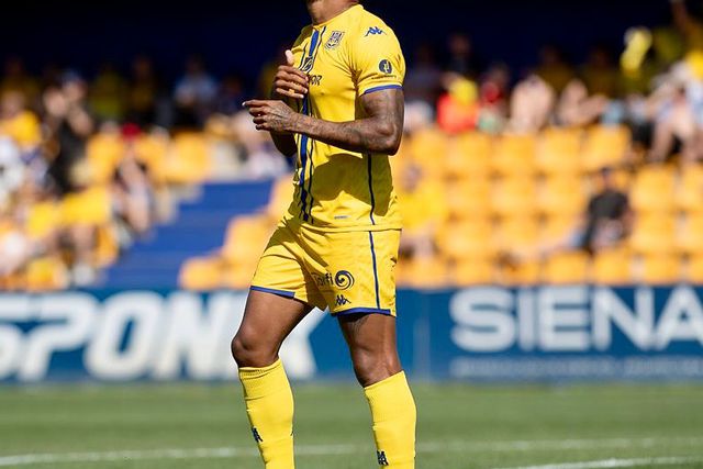 Dyego Sousa é jogador livre