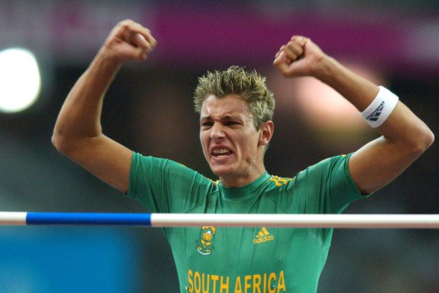 Campeão mundial de salto em altura assassinado a tiro