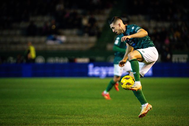 Oficial: Héber Pena é reforço do Vizela