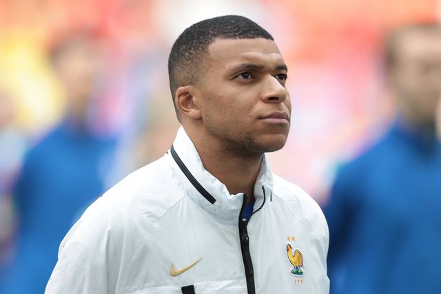 Mbappé apela ao voto: «Não podemos deixar o país nas mãos desta gente»