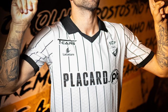 Farense oficializou Darío Poveda