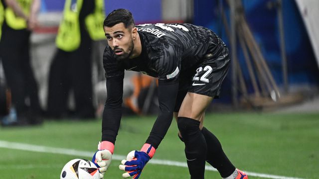 «Com os pés, Diogo Costa até é melhor do que Neuer»