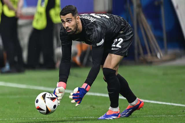 «Com os pés, Diogo Costa até é melhor do que Neuer»