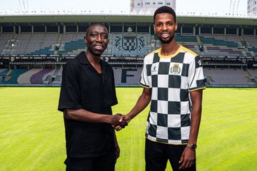 Oficial: Ibrahim Alhassan reforça Boavista