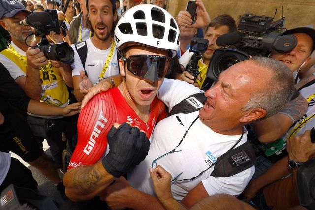 Dylan Groenewegen mais rápido do que todos em Dijon