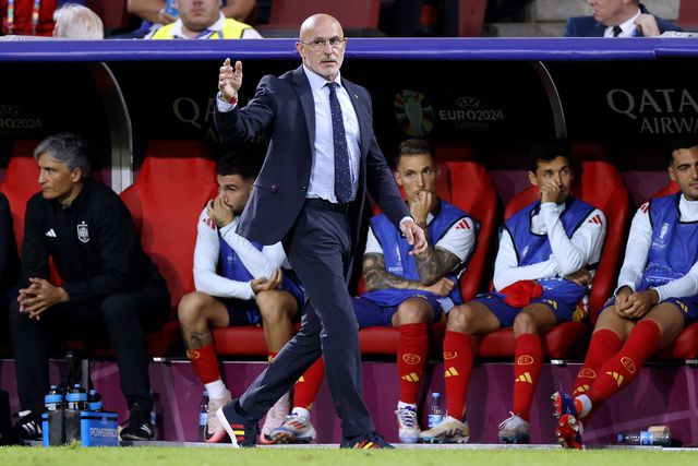 Luis de la Fuente antevê jogo com probabilidade igual de parte a parte