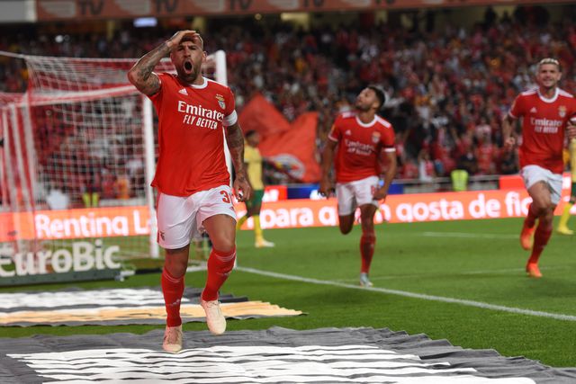 Benfica: Otamendi é o mais utilizado da Europa
